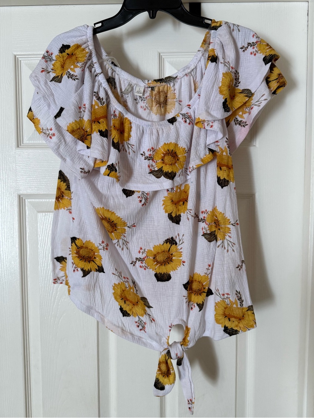 Women’s White Floral Off-Shoulder Tie-Front Blouse